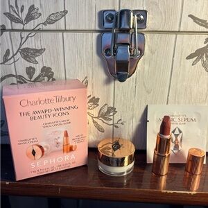 Charlotte Tilbury mini make up set